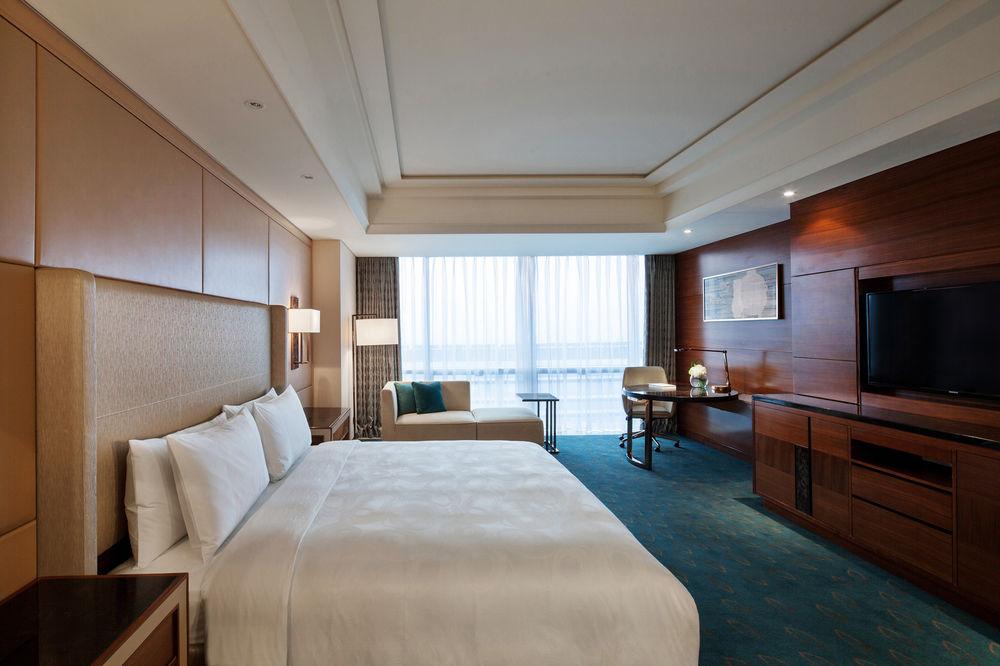 Jw Marriott Hotel Zhengzhou Exterior photo